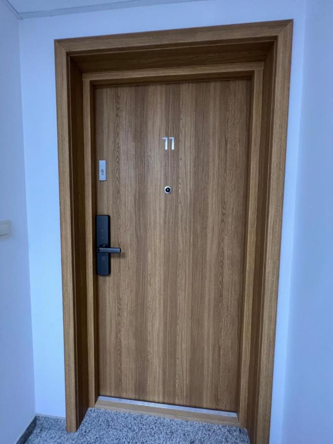 Premium Apartment Eleven 扎托尔 外观 照片